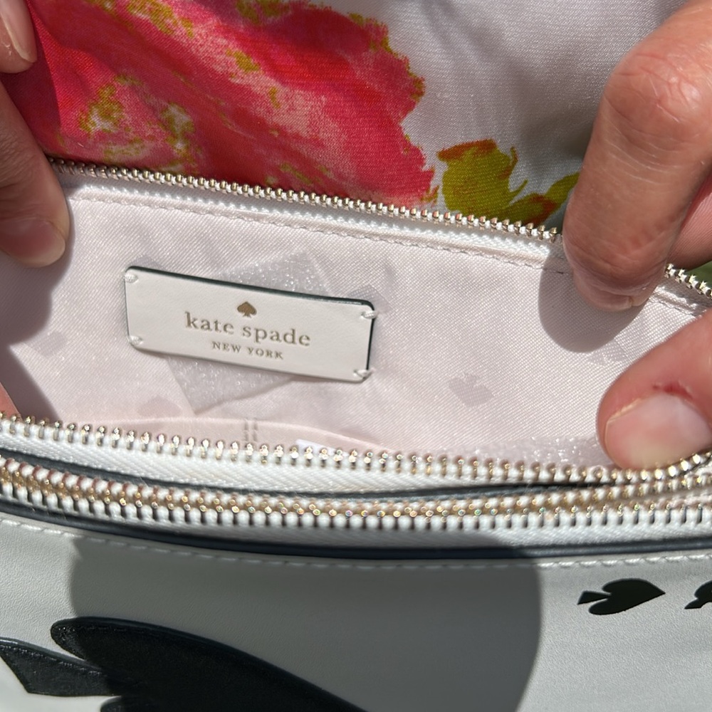 Kate Spade rare Crossbody bag 9 x 6 lucky draw white with orange black&purple - Picture 7 of 9